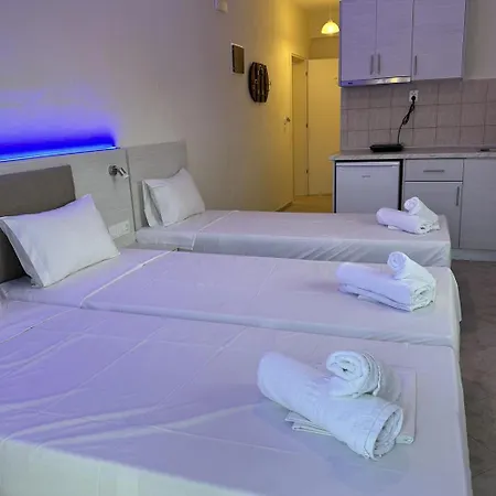 Oasis Blue Apartment Leptokaryá